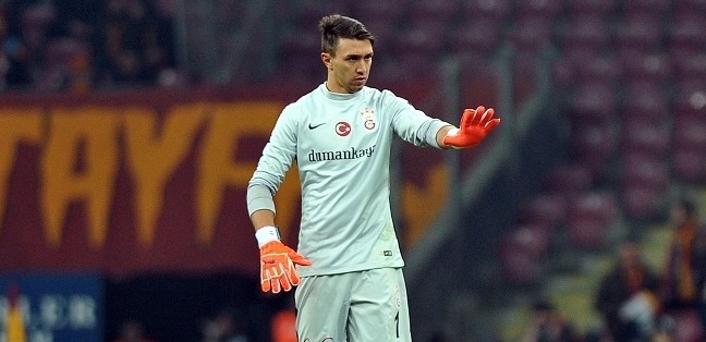 16-05/05/12_muslera-icin-fenerbahce-panigi_145746131415