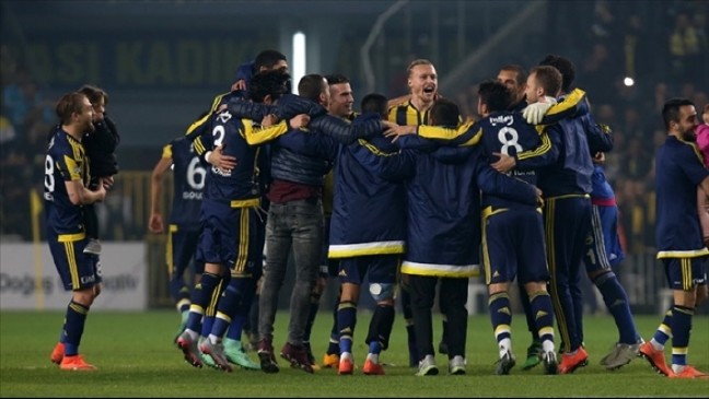 16-05/05/buyuk-jest-fenerbahce-yonetimi