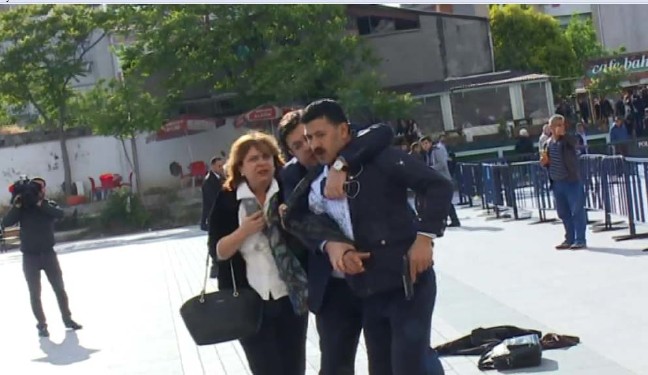 16-05/06/2990913-1462551139