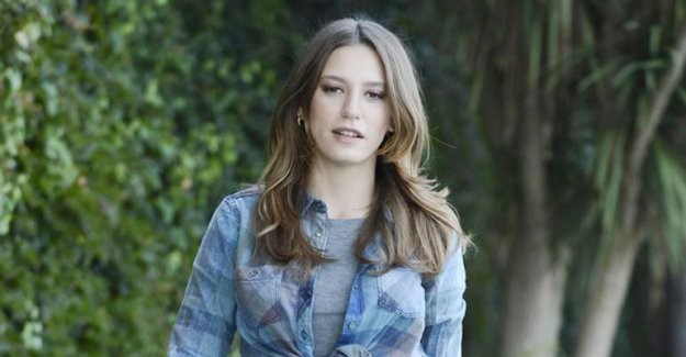 16-05/07/serenay_sarikaya_genc_yasta_anne_olmak_h568265_ef8ab