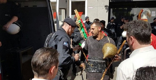 16-05/09/resized_00016-3b157a952_9708-1462784073