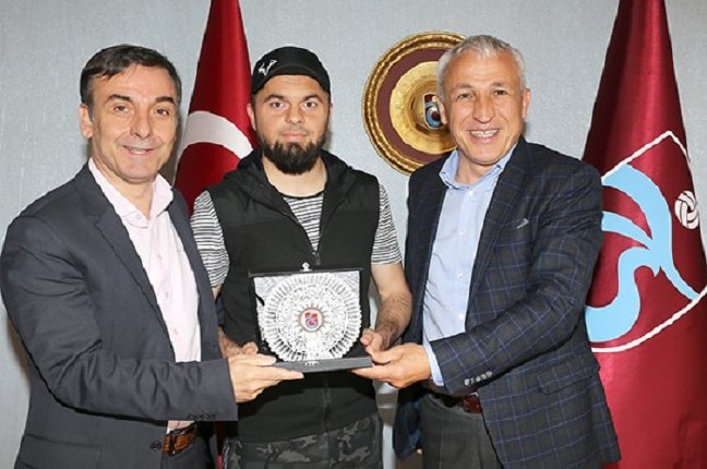 16-05/11/cilymvjxaaarlrb