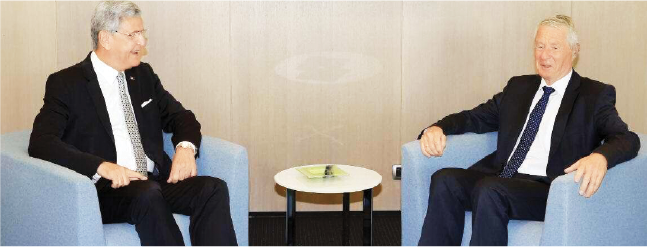 16-05/11/screen-shot-2016-05-11-at-224717