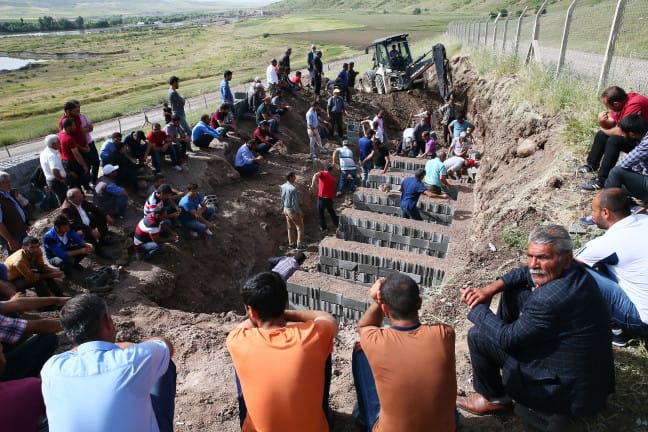 16-05/17/20160517_2_16749940_10115038