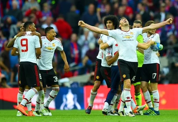 16-05/22/2016-05-21_235734