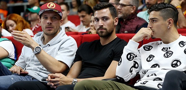 16-05/22/2016-05-22_203858