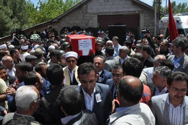 16-05/25/55a57d6e696c8f7d9b72ea2305963cce-1464181656