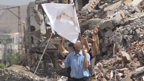 16-05/27/nusaybin-da-8-teorist-daha-teslim-oldu-7100896