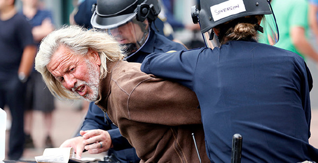 16-05/28/1-1464444490