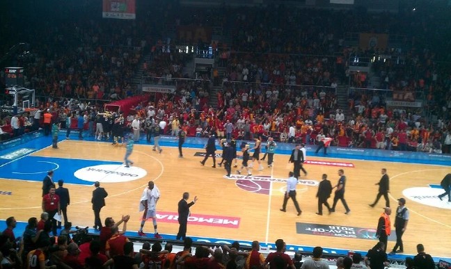 16-05/29/cjomgahwkaa5gem