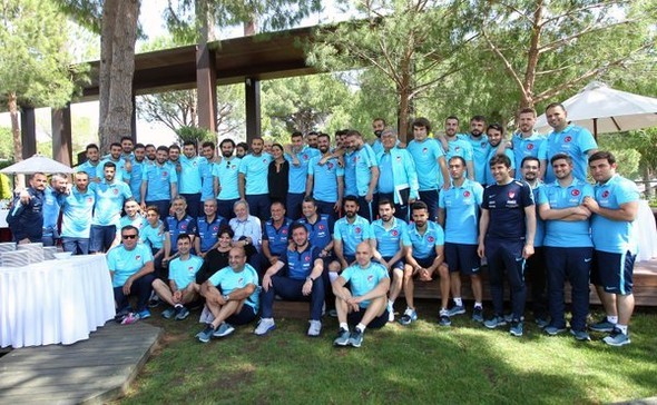 16-06/01/574ee374c03c0e3ad8303e7a