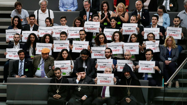 16-06/02/almanya-da-1915-tasarisi-kabul-edildi-7132006