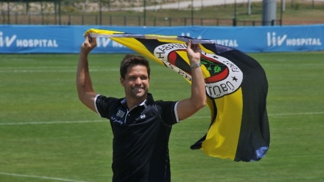 16-06/04/auto-fenerbahce-de-diego-ribas-ruzgari-6277810_o