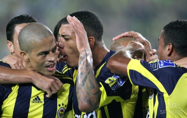 16-06/09/colin_kazim_richards_2009_10_24