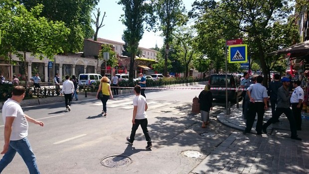 16-06/13/575e6e8fc03c0e30401d1d30