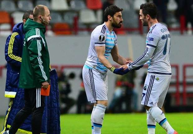 16-06/16/sener-ozbayrakli-gokhan-gonul-fenerbahce_ut1fipsq8wiy15f653wmnnb25