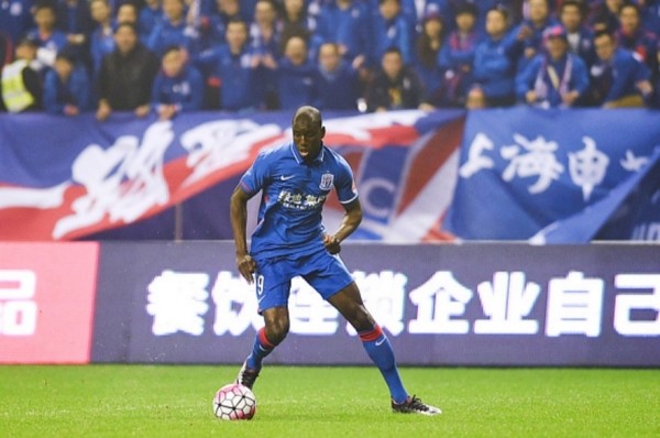 16-06/19/shanghai-shenhua-striker-demba-ba