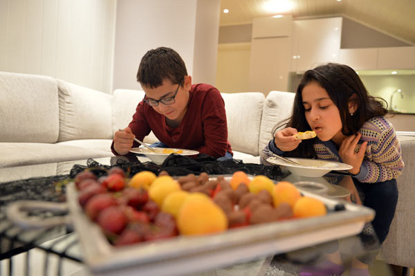 16-06/20/en-uzun-orucu-tutan-turk-ailesi-7221076