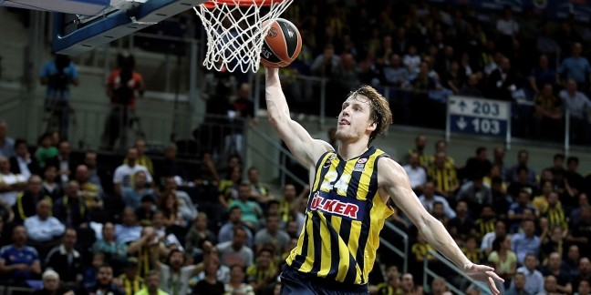 16-06/23/jan-vesely-fenerbahce