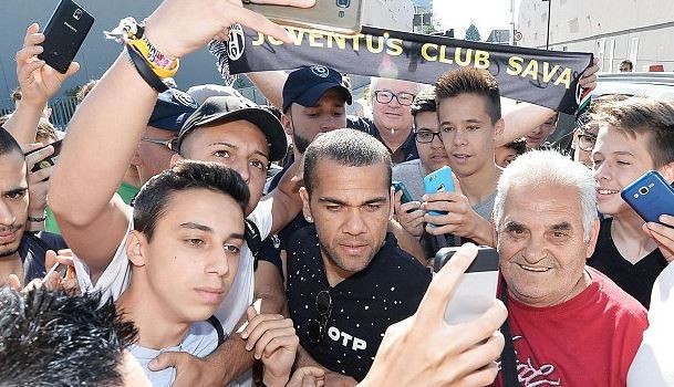 16-06/27/cl85hfqwkaaojjj