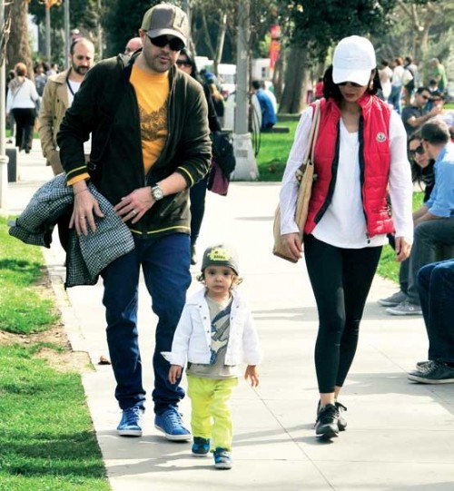 16-06/29/burak-kut-un-aile-saadeti-5625386_4229_o