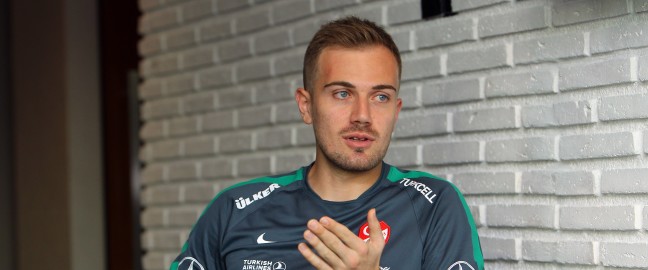 16-07/03/mert_gunoktan_sari_lacivert_fenerbahceye_sitem