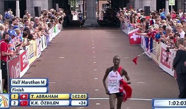 16-07/10/kaan-kigen-ozbilen-gumus-madalya-kazandi-o4bf