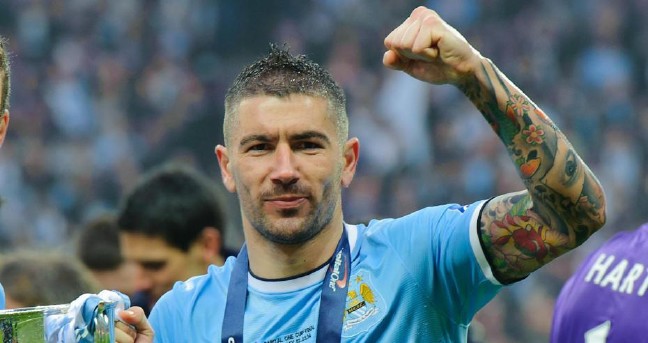 16-07/11/edin-dzeko-et-aleksandar-kolarov