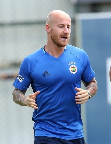 16-07/12/stoch-fb-antrenman-16-dik-424x1024