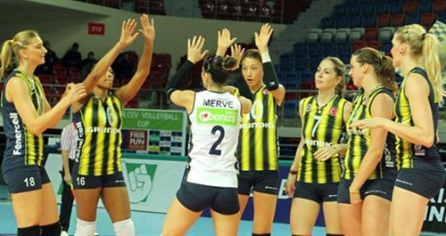 16-07/17/fenerbahce_kadin_voleybol_takimi_galibiyet_sevinci