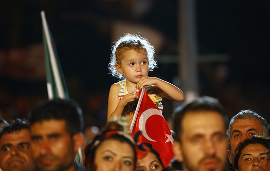 16-07/27/demokrasi-1