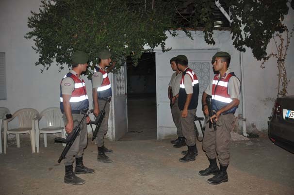 16-07/30/2-firari-darbeci-asker-yakalandi-7419785