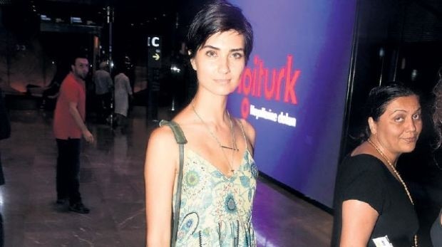 16-07/31/tuba-buyukustun-12-kilo-verdi_1434766540579de55e98adf
