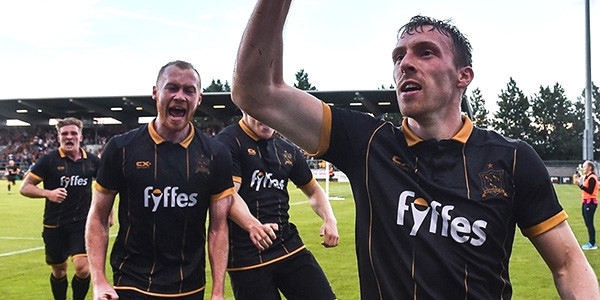 16-08/03/dundalk9_cxa6t