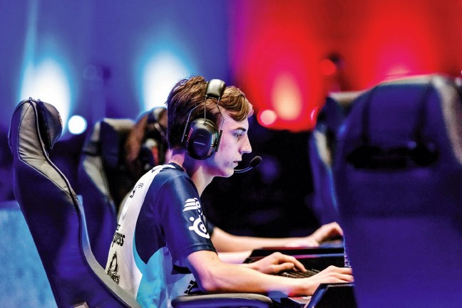 16-08/14/15krr19espor-1471201982