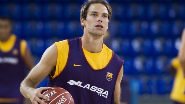 16-09/19/57dffb0e18c774102ce80fef