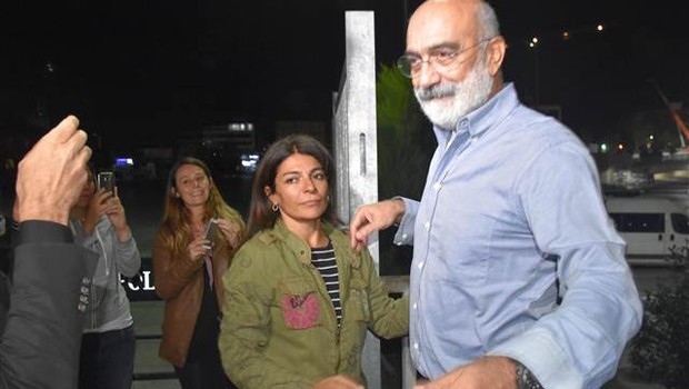 16-09/22/57e373f50f25444de829dd5c-1474525580