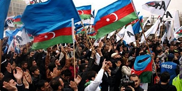 16-09/26/azerbeycan-referanduma-gidiyor-h1473244706-e4eb90-1474849478.jpg