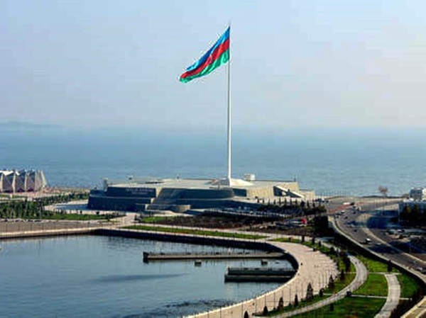 16-09/26/bayraq_meydani_120715