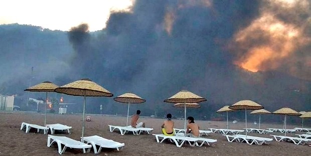 16-09/26/page_antalyada-yine-orman-yangini-alevler-yerlesim-alanlarina-ilerliyor_538737021-1474901602