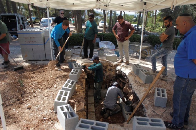 16-09/28/7-1475065847