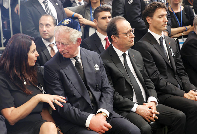 16-10/01/01krr10hollande