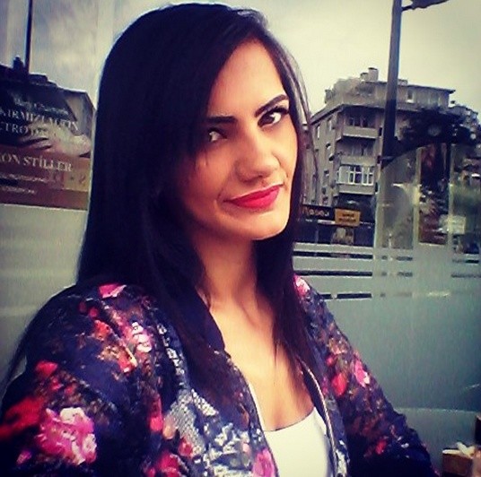 16-10/10/ayca-ekin-begenin-kismetse-olur-ayca-boyu-kac