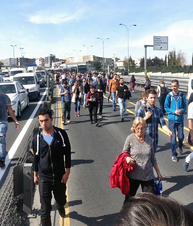 16-10/11/cueuia2w8aaiayu-1476182555