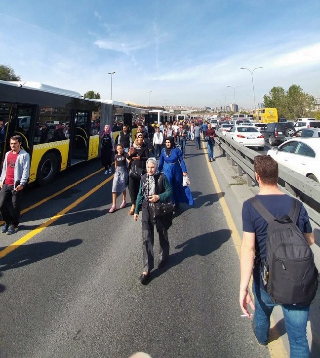 16-10/11/cueuuqswaaanhdr