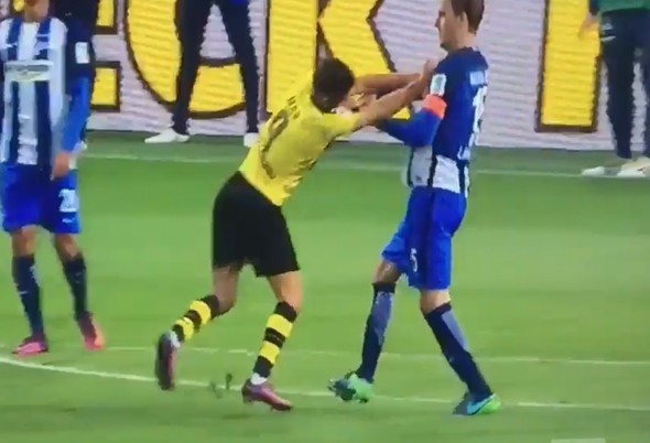 16-10/15/580142a90f25441f2c4269ac