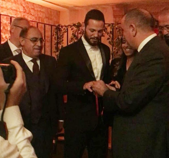 16-10/16/10-1476613255