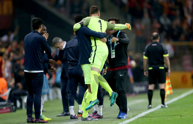 16-10/22/resimid_4827417