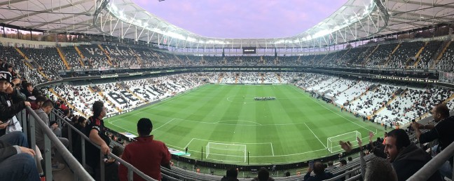 16-10/23/cvdiz8dwcaakeoj