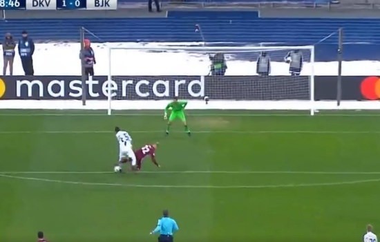 16-12/06/uewk5_1481056312_6448